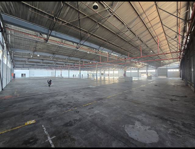 5,751M² WAREHOUSE TO LET IN BOKSBURG EAST